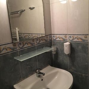 Zimmer mit zwei Einzelbetten
